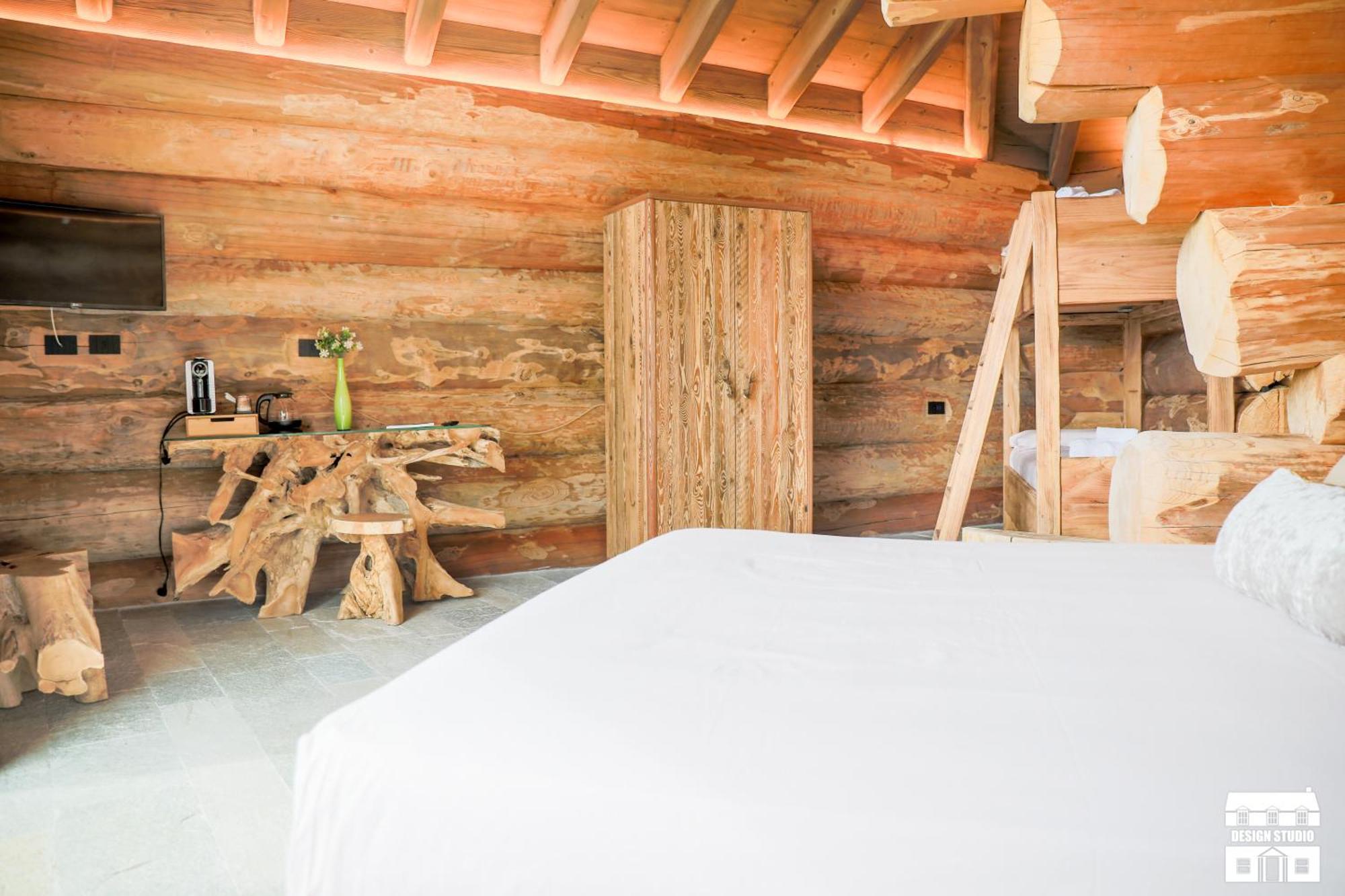 Chalet Antico Legno By Design Studio Sueglio Exterior photo